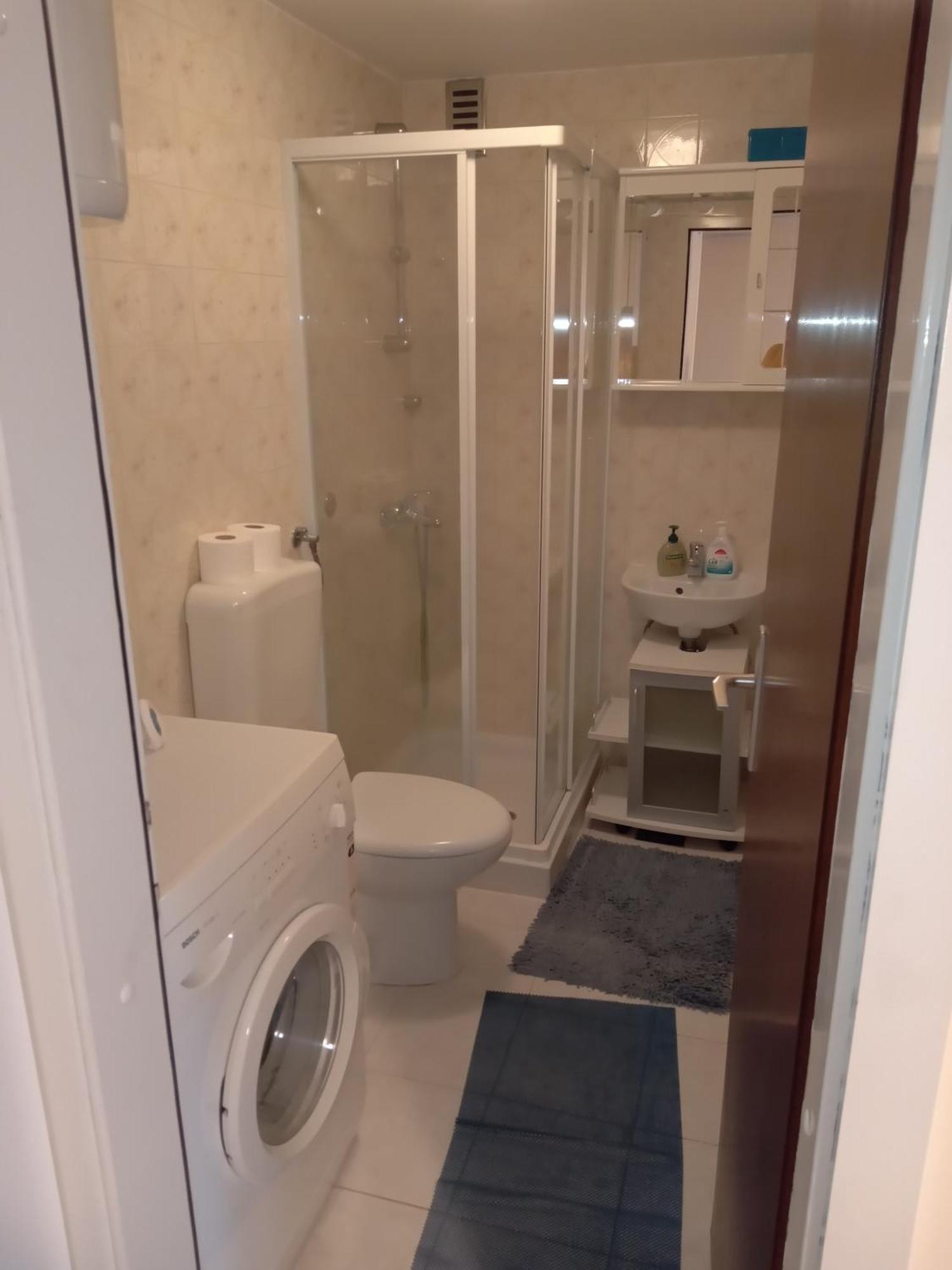 Azzurro Apartment